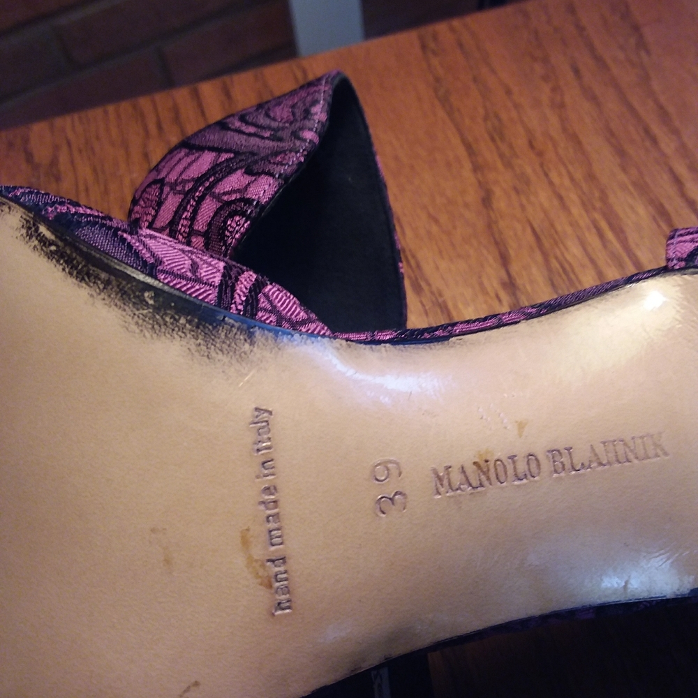 High end woman's high heals